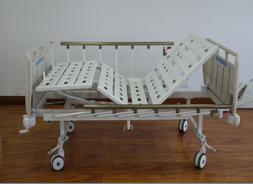 BM11 two crank Manual Bed With L-shaped Guardrail